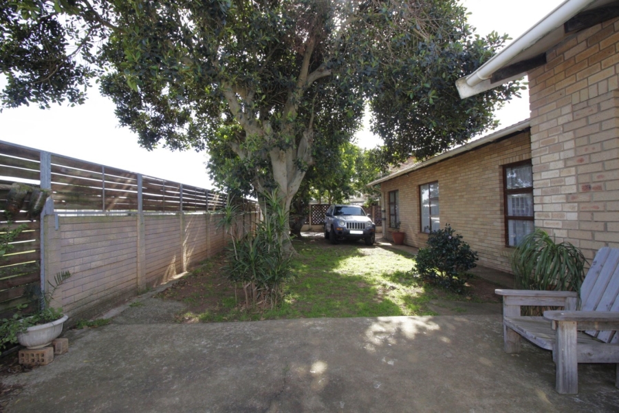 3 Bedroom Property for Sale in C Place Eastern Cape